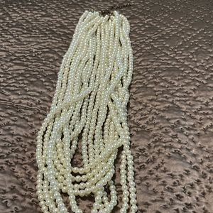 Pearls-Multi Strand Vintage